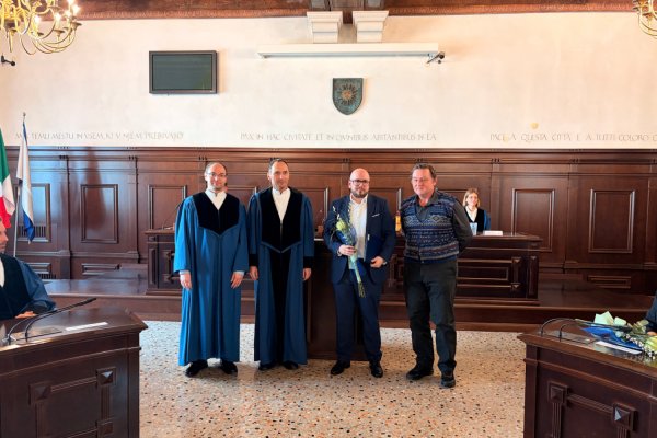 Prorektor UP promoviral štirinajst novih doktoric in doktorjev znanosti
