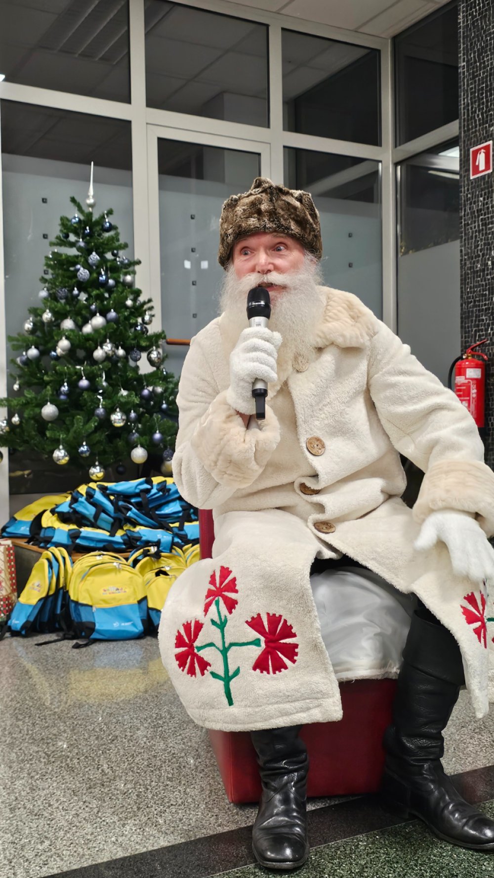 Grandfather Frost visited the children of UP employees